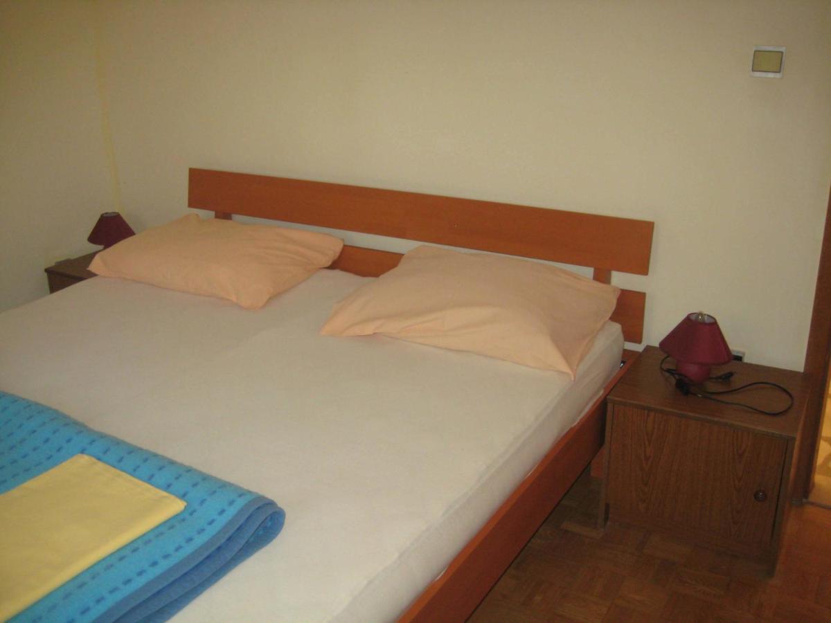 Apartments Zmaj 자발라 외부 사진
