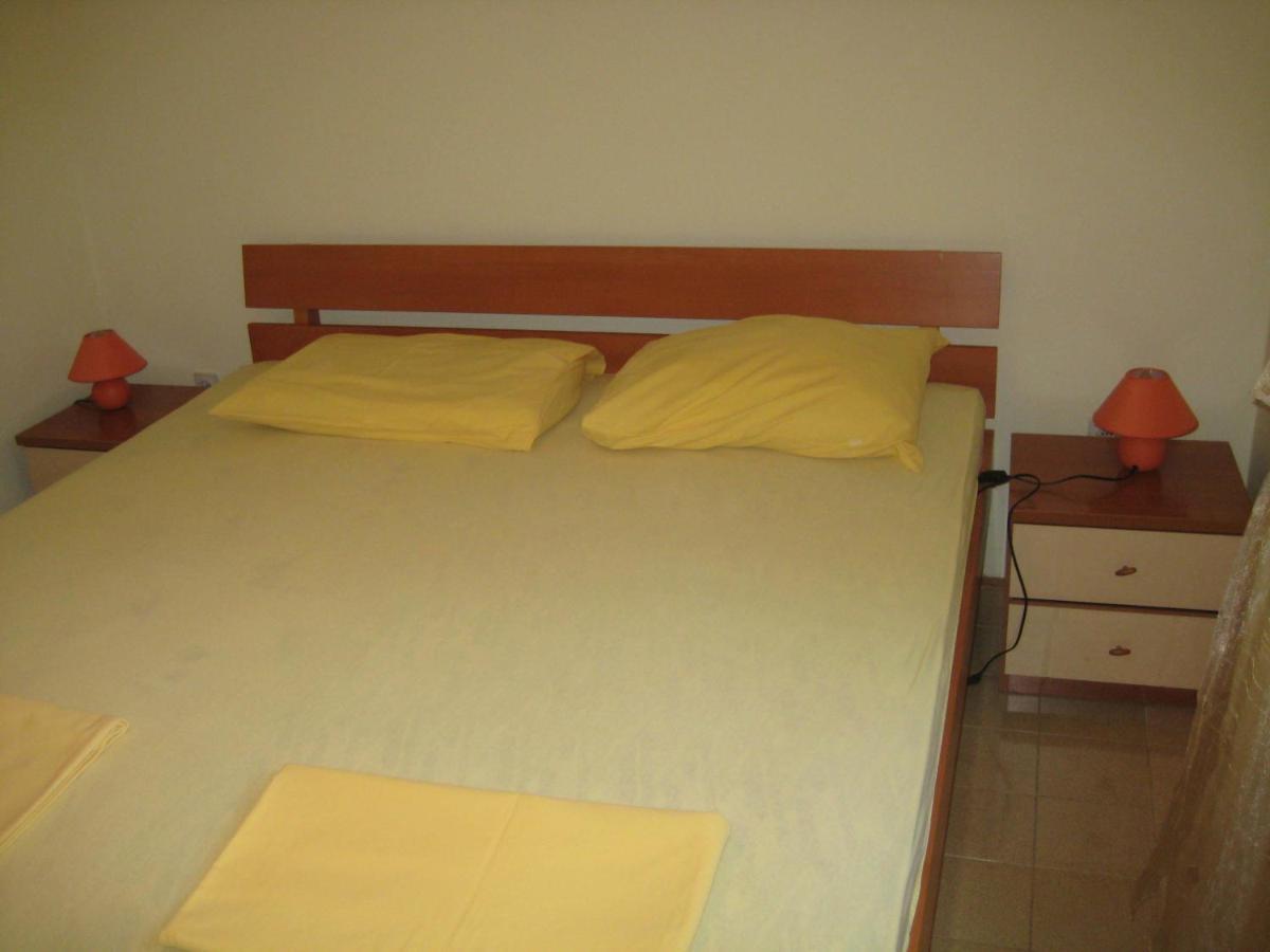 Apartments Zmaj 자발라 외부 사진